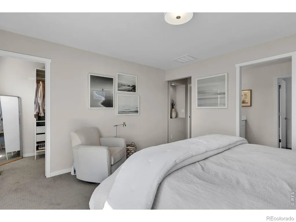 1083 Mountain Drive Longmont CO 80503
