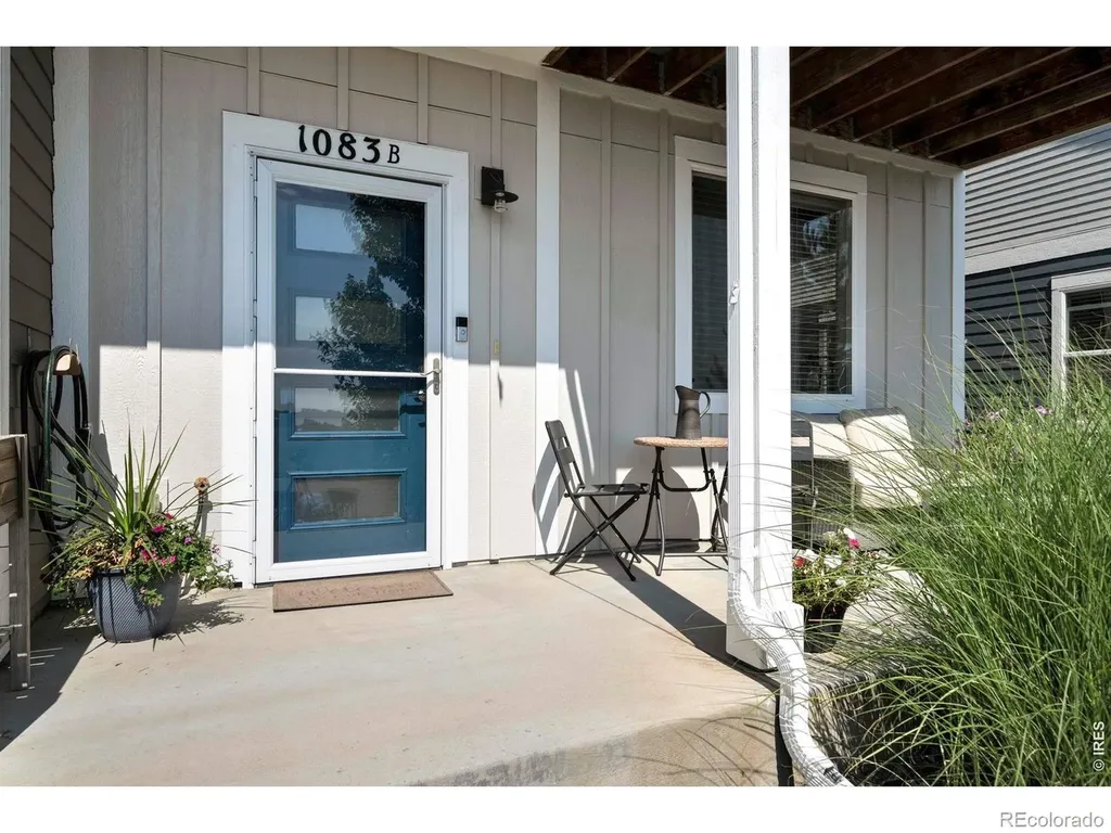 1083 Mountain Drive Longmont CO 80503