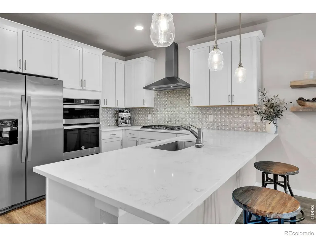 1083 Mountain Drive Longmont CO 80503