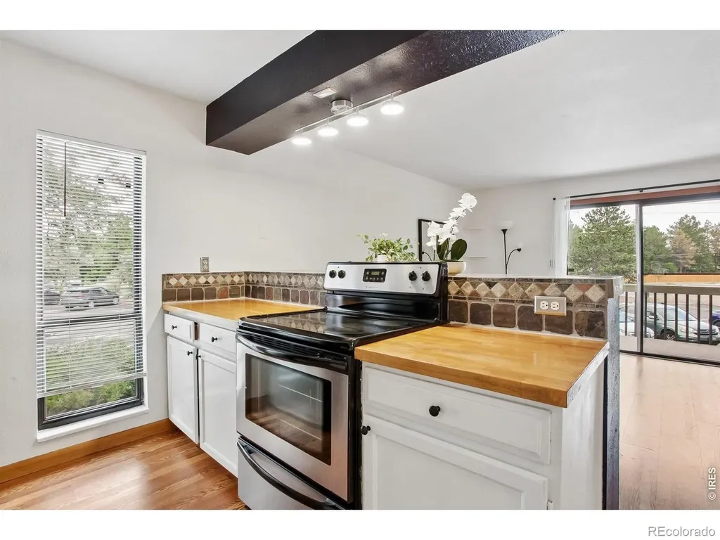 695 Manhattan Drive Boulder CO 80303