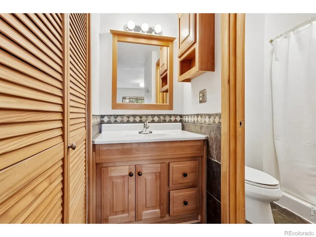 695 Manhattan Drive Boulder CO 80303