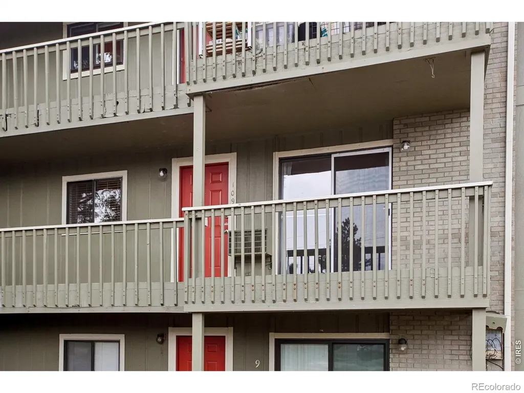 695 Manhattan Drive Boulder CO 80303