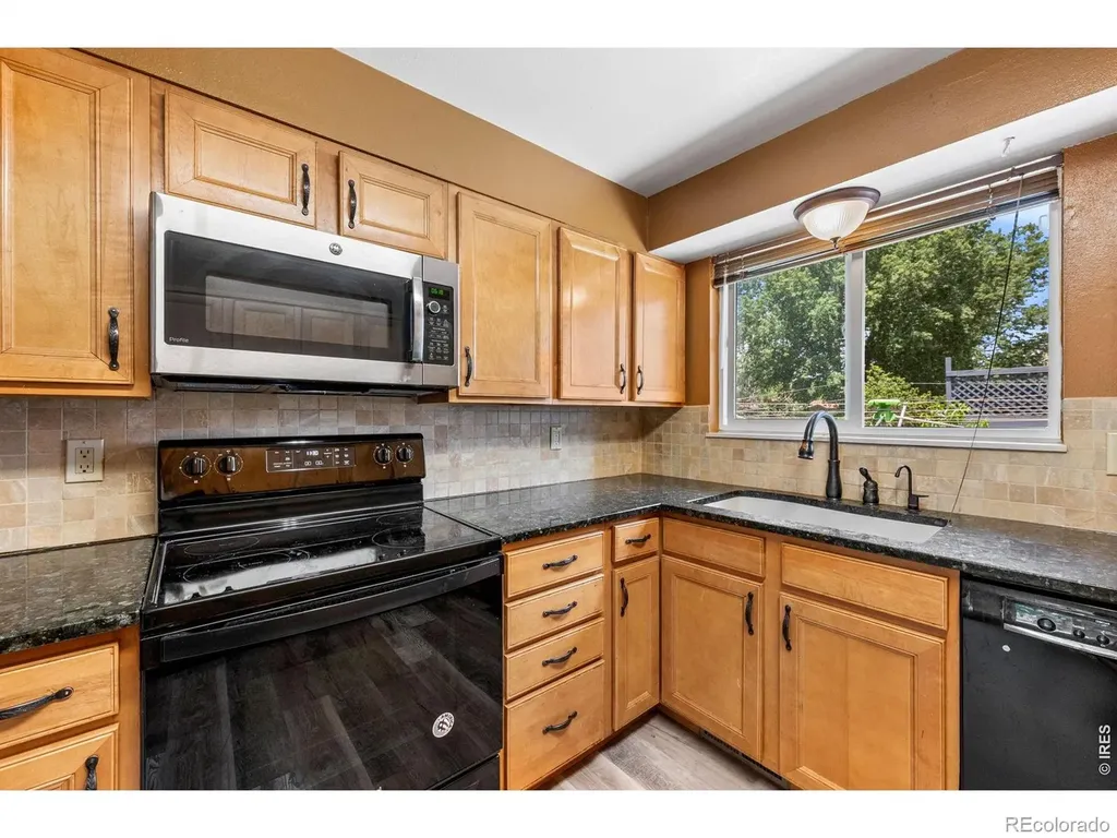 707 Hilltop Street Longmont CO 80504