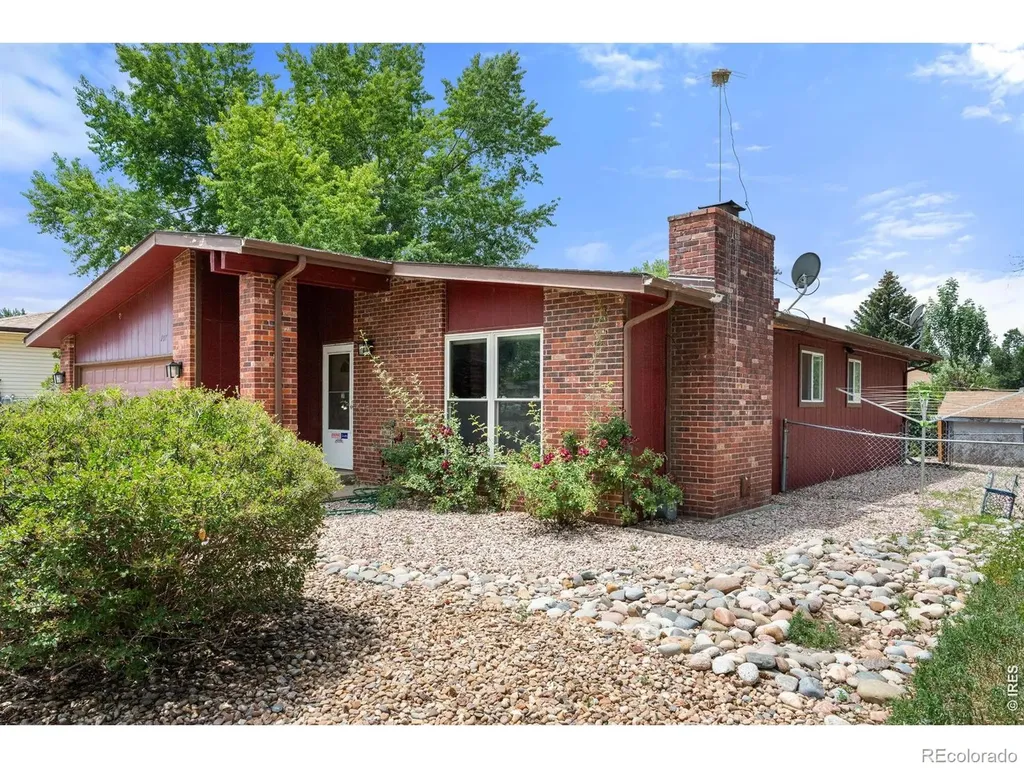 707 Hilltop Street Longmont CO 80504