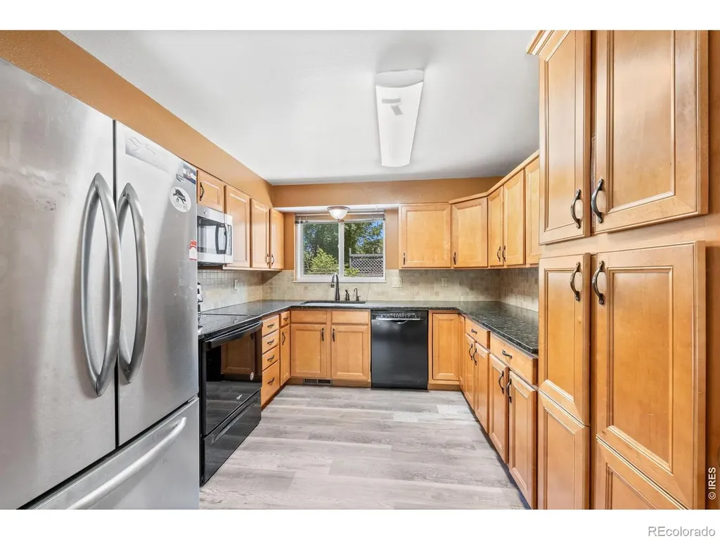 707 Hilltop Street Longmont CO 80504