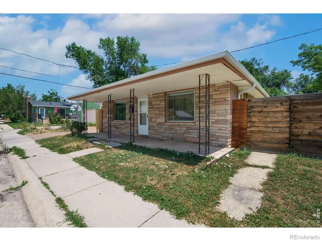 406 S Harrison Avenue Lafayette CO 80026