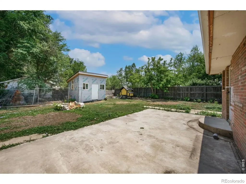 406 S Harrison Avenue Lafayette CO 80026