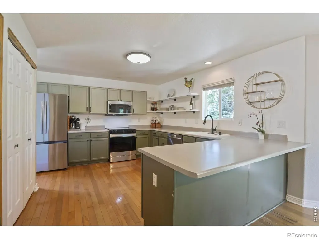 1245 Fall River Circle Longmont CO 80504