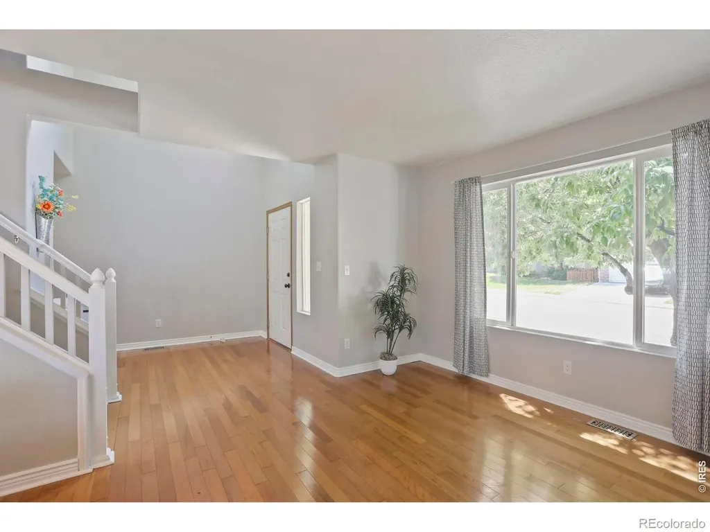 1245 Fall River Circle Longmont CO 80504