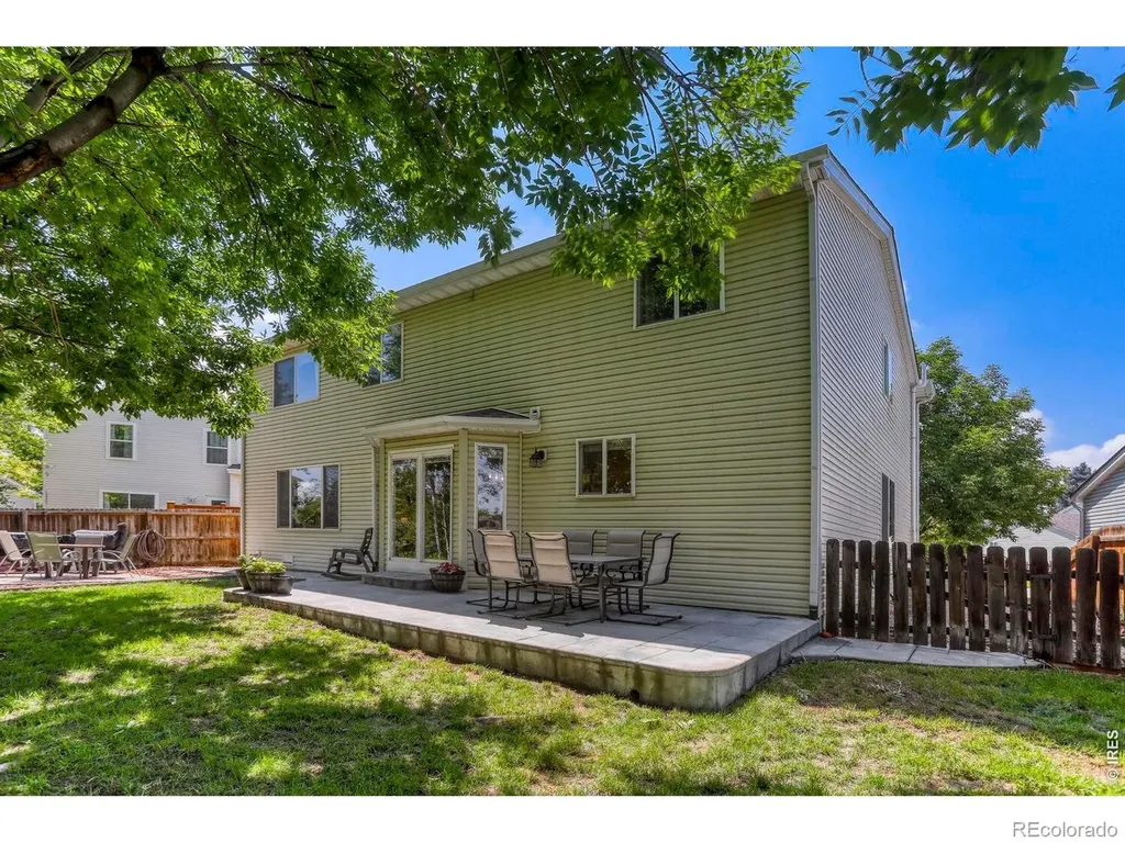 1245 Fall River Circle Longmont CO 80504