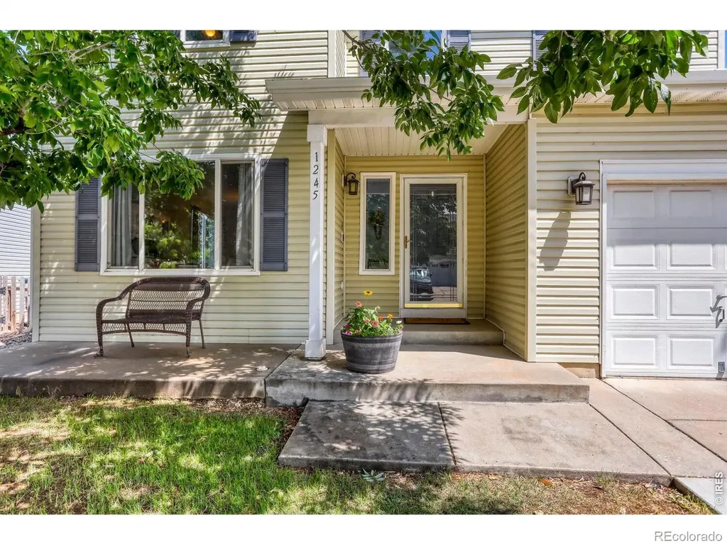 1245 Fall River Circle Longmont CO 80504