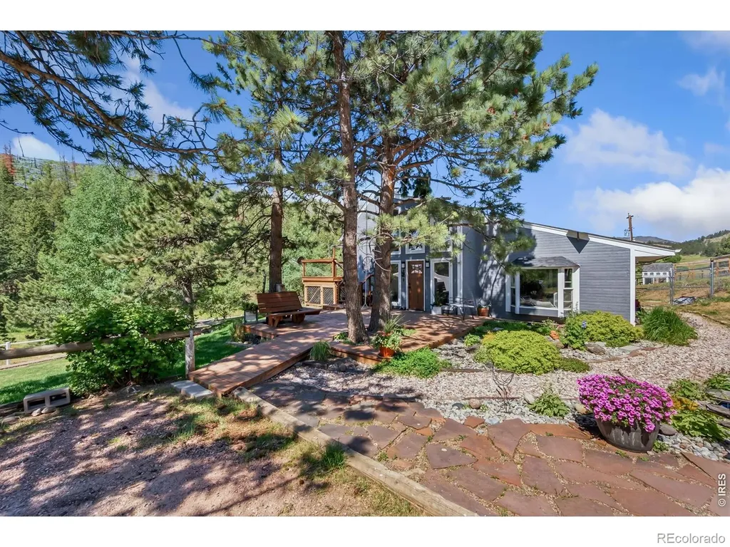 1154 Spring Valley Road Bellvue CO 80512