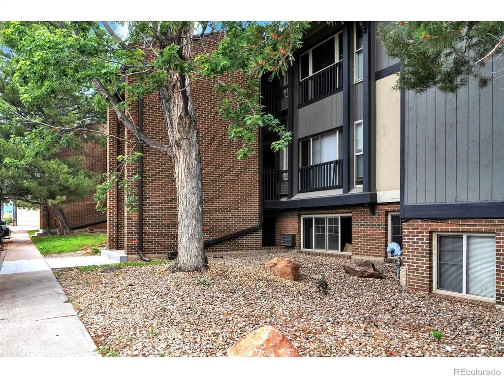 850 W Moorhead Circle Boulder CO 80305