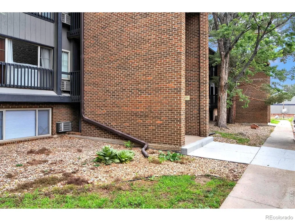 850 W Moorhead Circle Boulder CO 80305