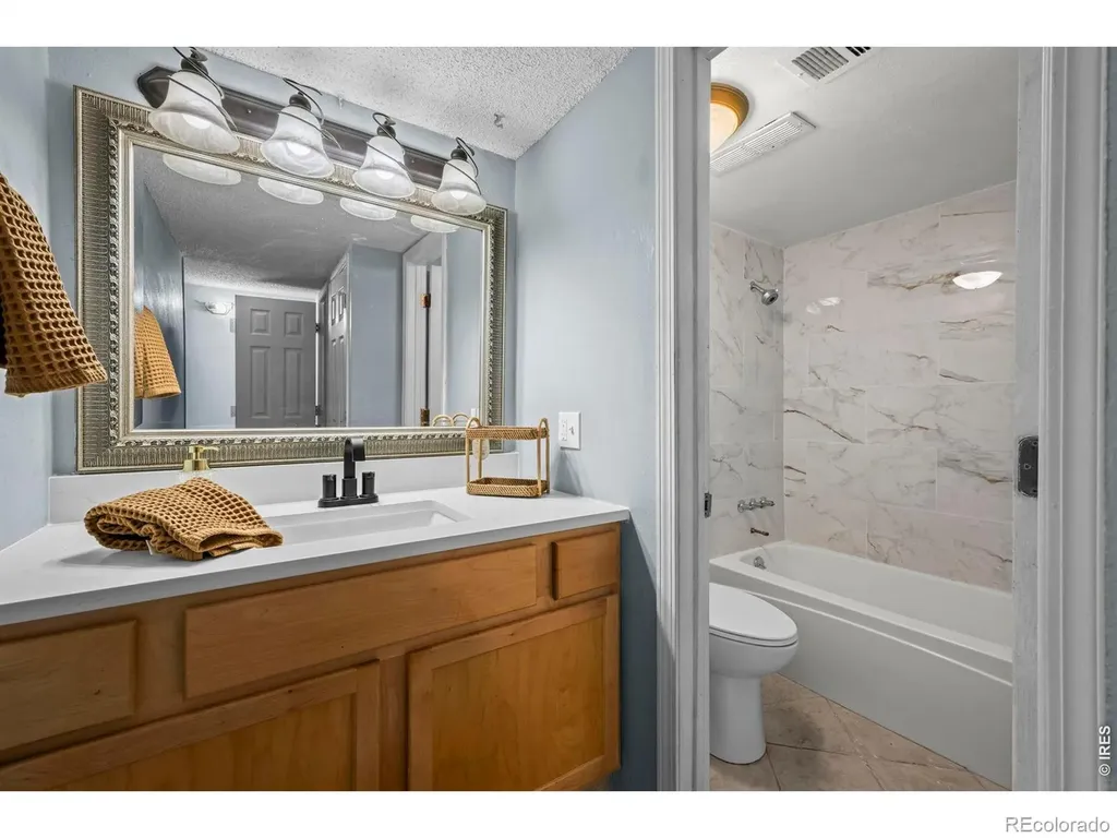 3121 S Tamarac Drive Denver CO 80231