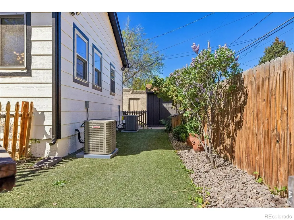 2260 Leyden Street Denver CO 80207
