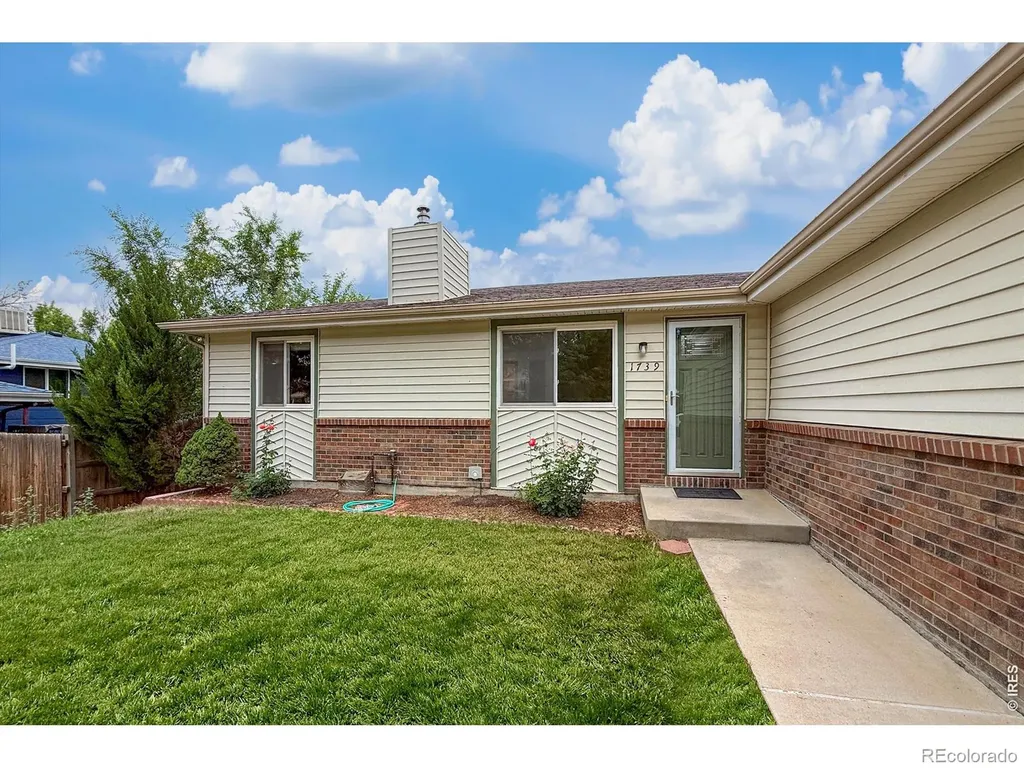 1739 Shavano Street Longmont CO 80504