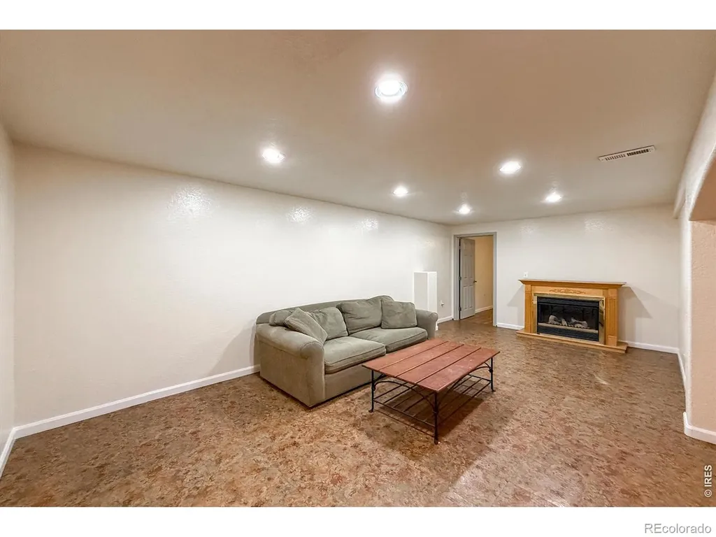 1739 Shavano Street Longmont CO 80504