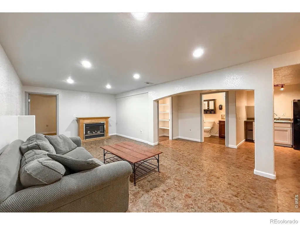 1739 Shavano Street Longmont CO 80504