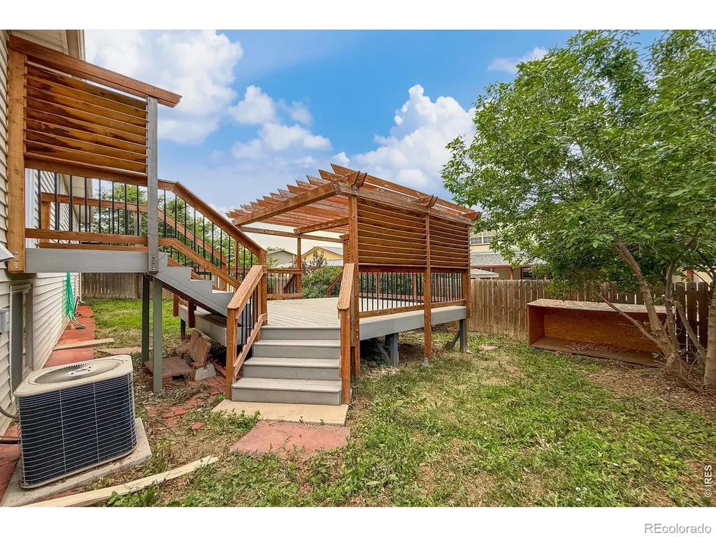 1739 Shavano Street Longmont CO 80504