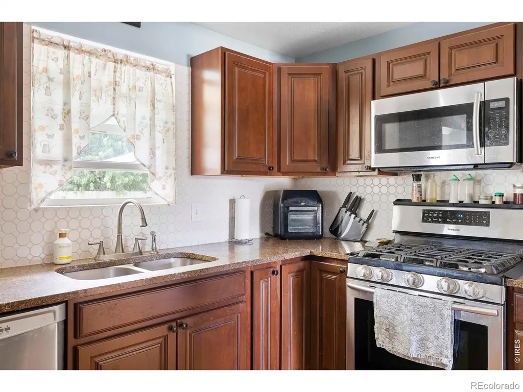349 S 3rd Street Court La Salle CO 80645