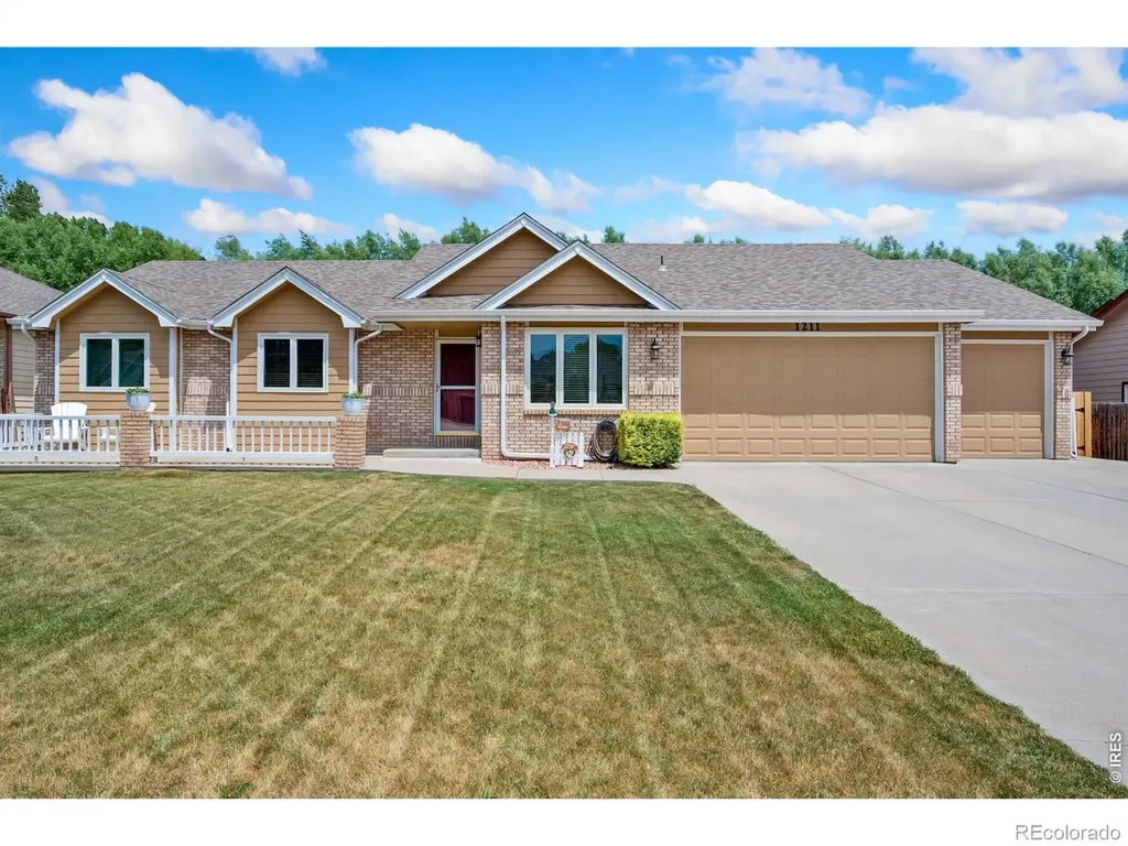 1211 N 4th Street Johnstown CO 80534