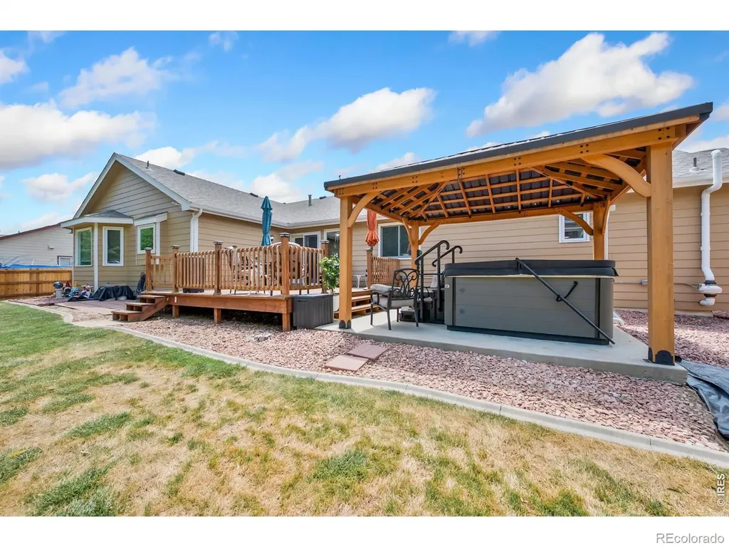 1211 N 4th Street Johnstown CO 80534
