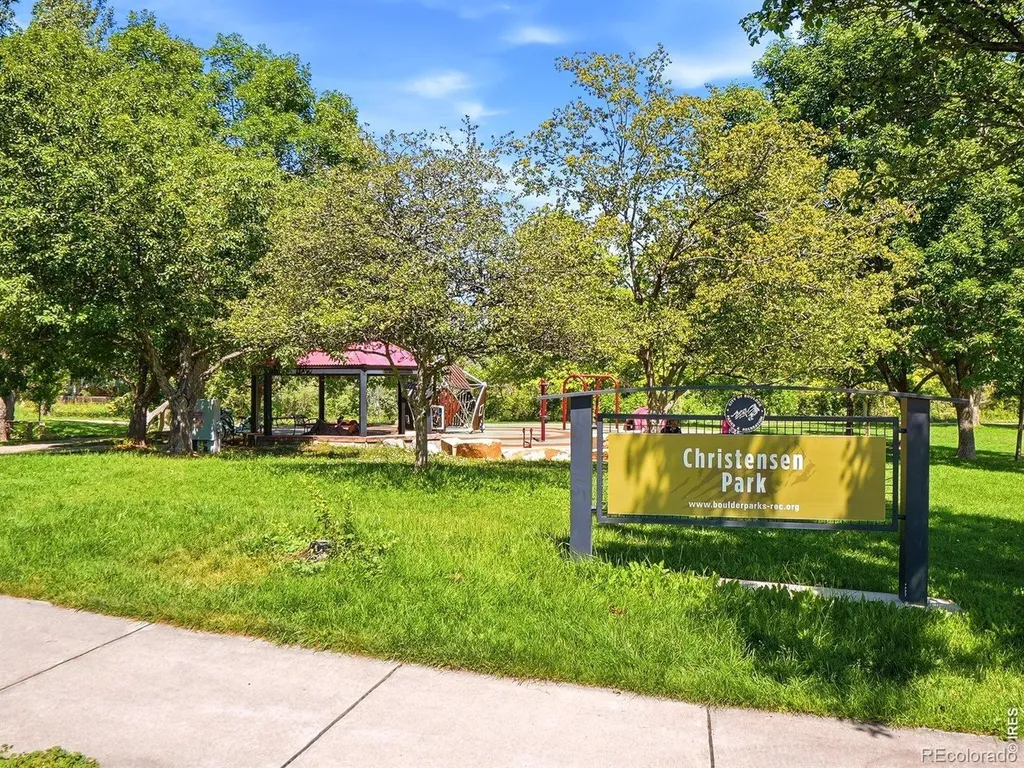 4865 Darwin Court Boulder CO 80301