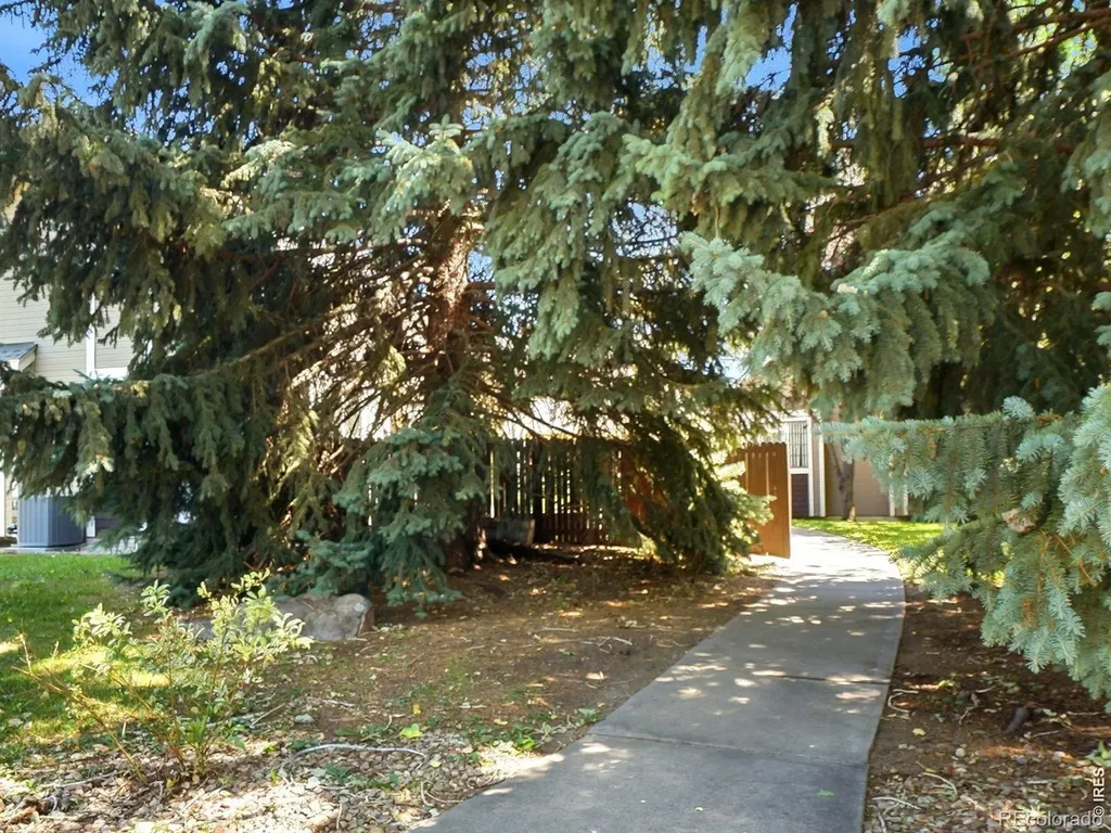 4865 Darwin Court Boulder CO 80301