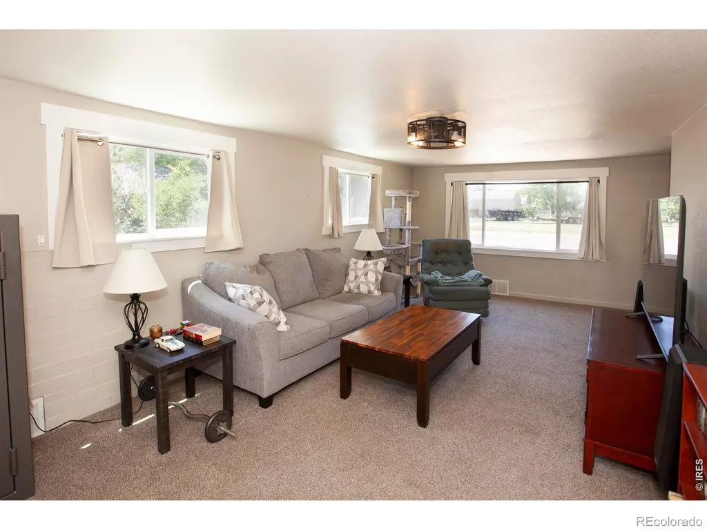 324 N 3rd Avenue Sterling CO 80751