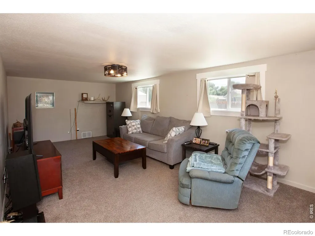 324 N 3rd Avenue Sterling CO 80751