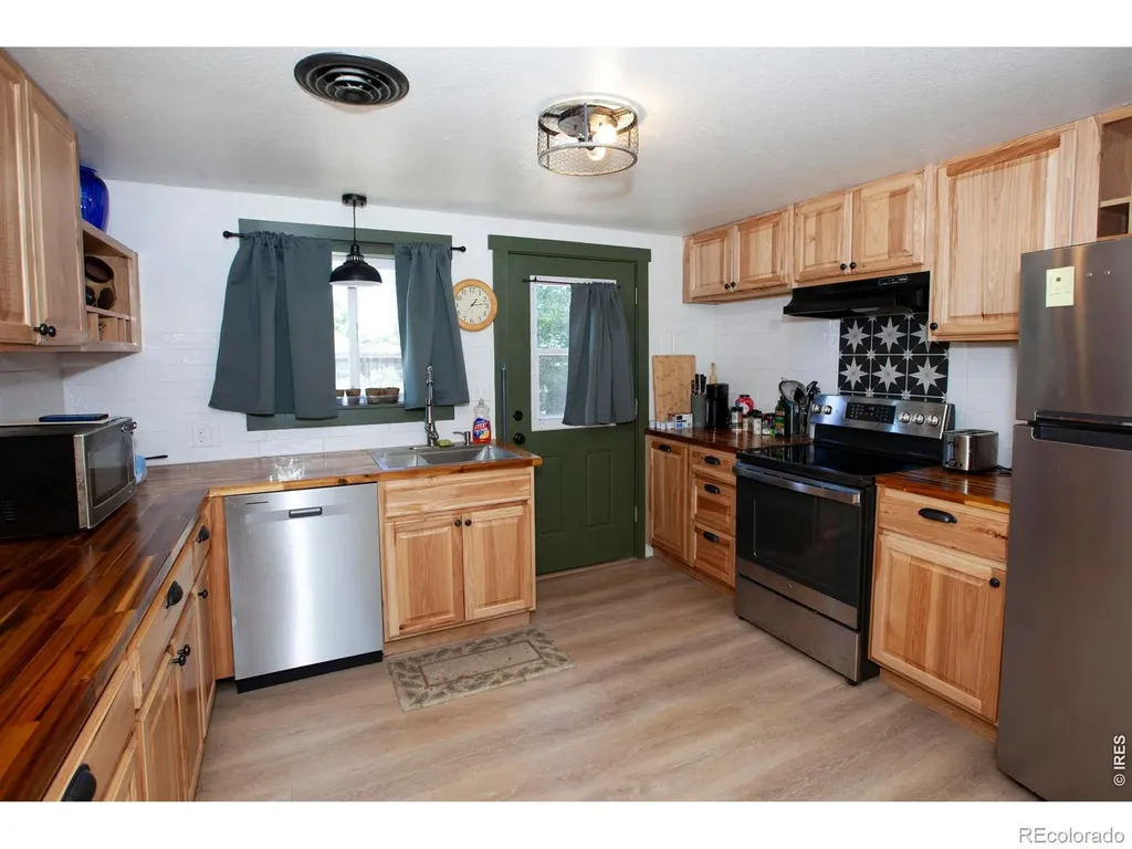 324 N 3rd Avenue Sterling CO 80751
