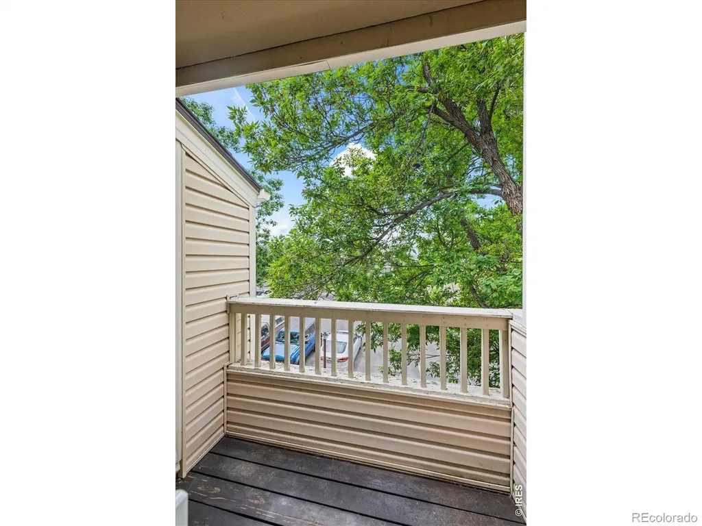 989 S Miller Street Lakewood CO 80226