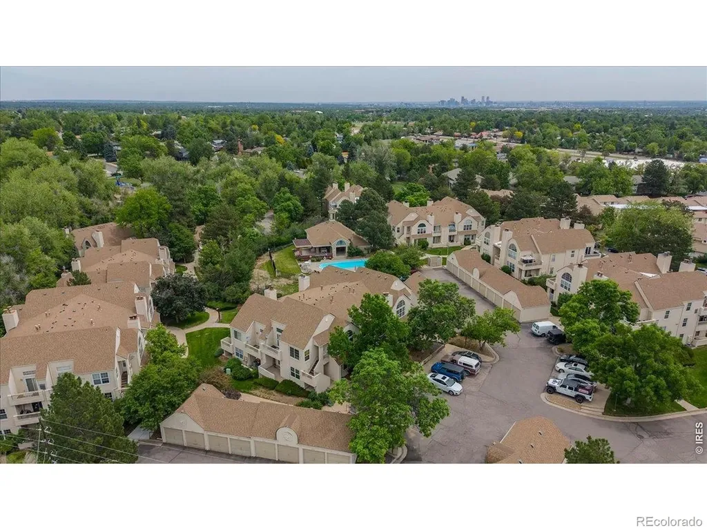 989 S Miller Street Lakewood CO 80226