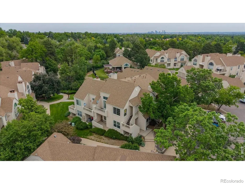 989 S Miller Street Lakewood CO 80226