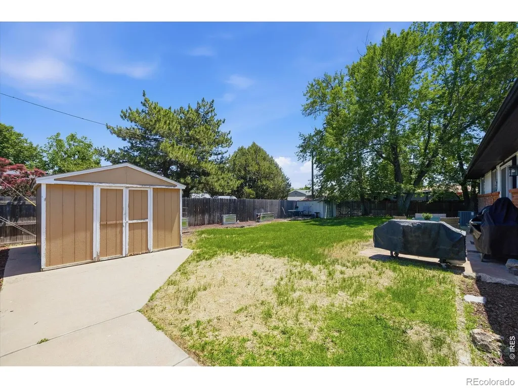 354 S 5th Street La Salle CO 80645