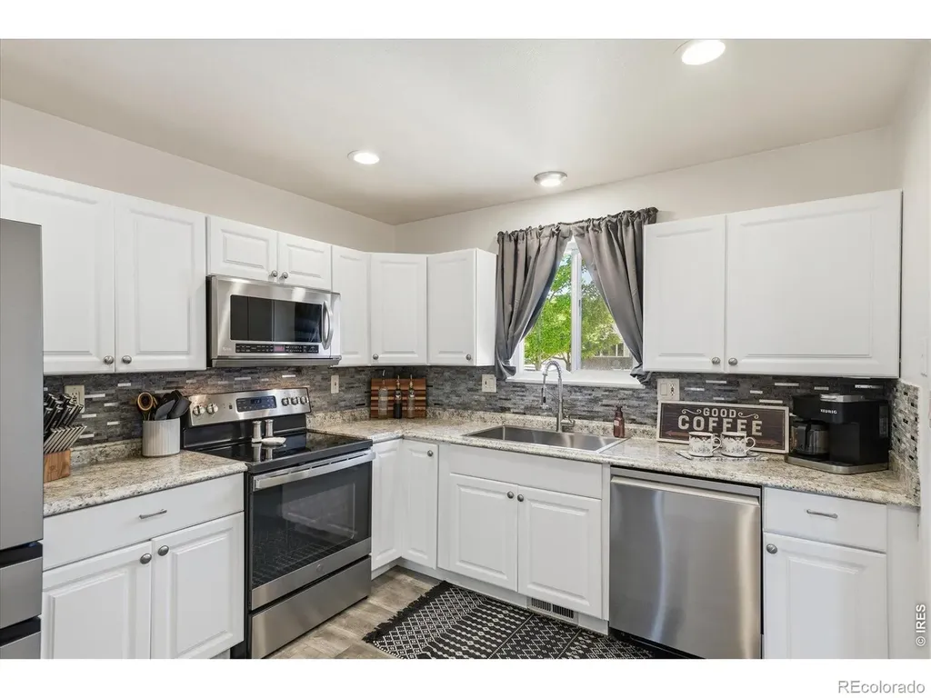 354 S 5th Street La Salle CO 80645