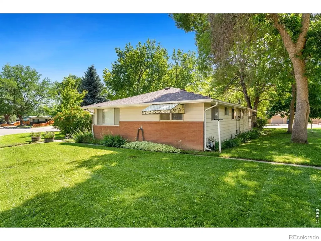 817 Litle Court Loveland CO 80537