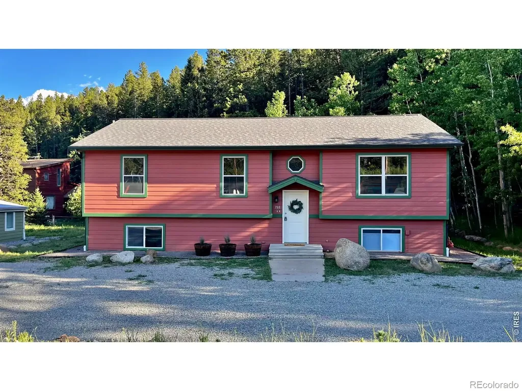 788 W 4th Street Nederland CO 80466