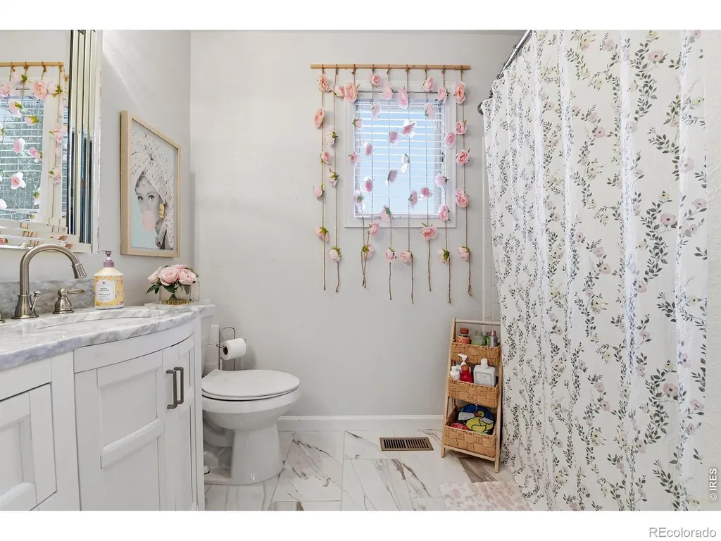 3004 Ravenhill Circle Highlands Ranch CO 80126