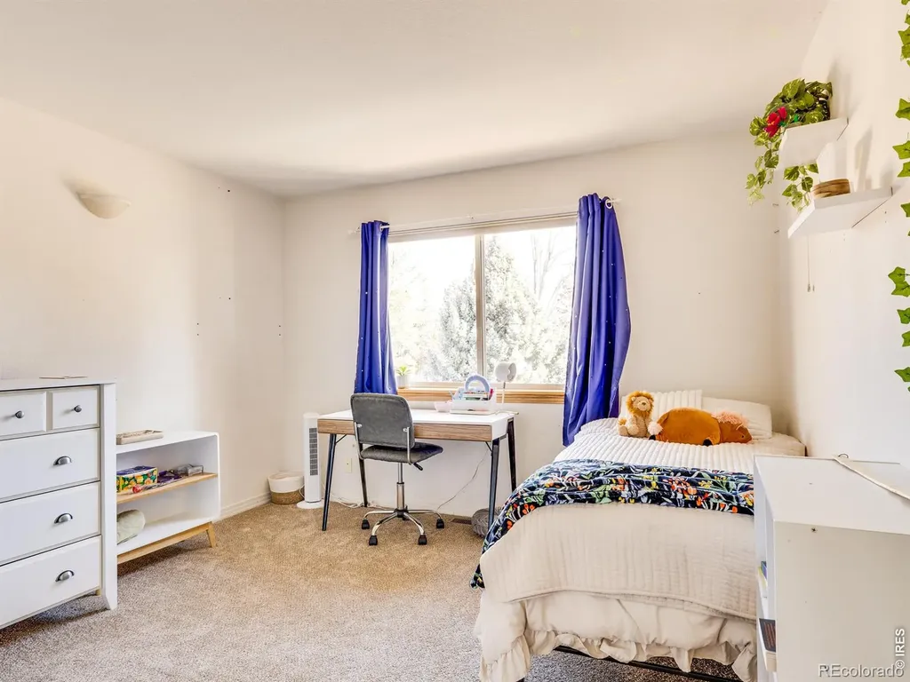 927 Hover Ridge Circle Longmont CO 80501