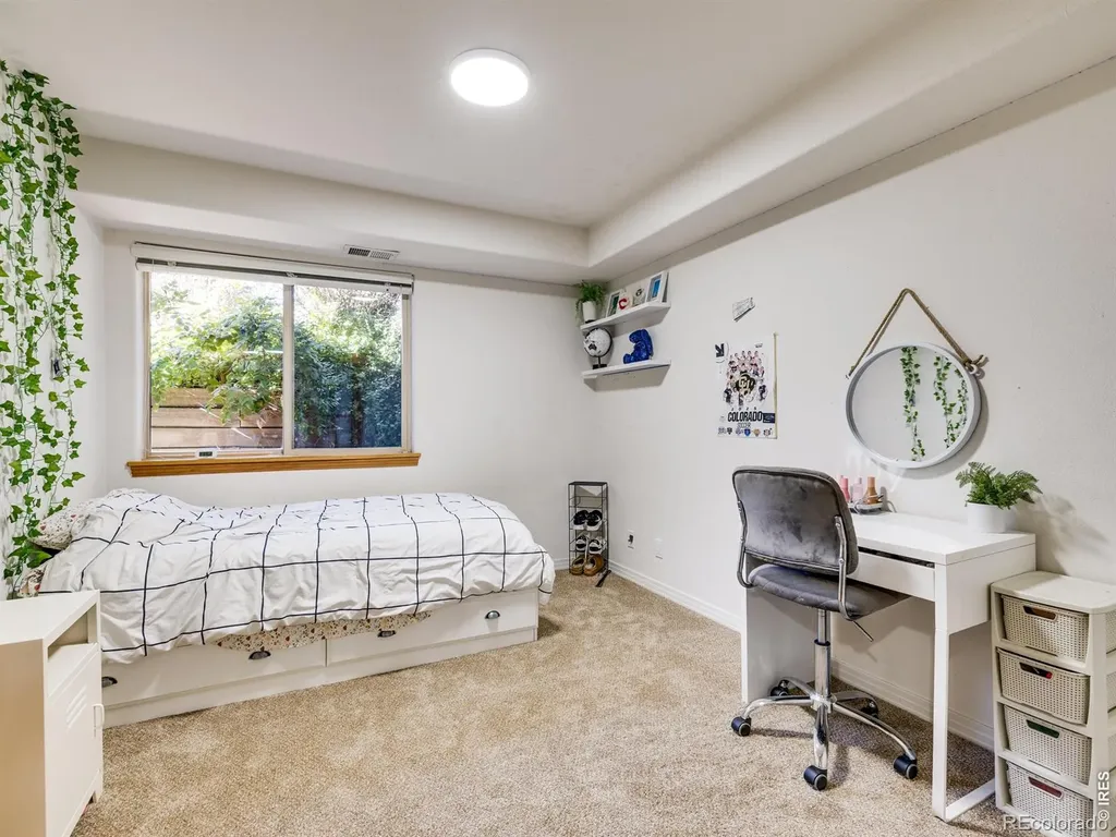 927 Hover Ridge Circle Longmont CO 80501