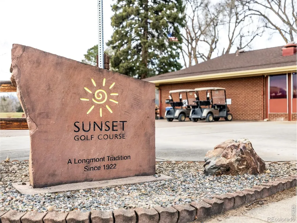 927 Hover Ridge Circle Longmont CO 80501