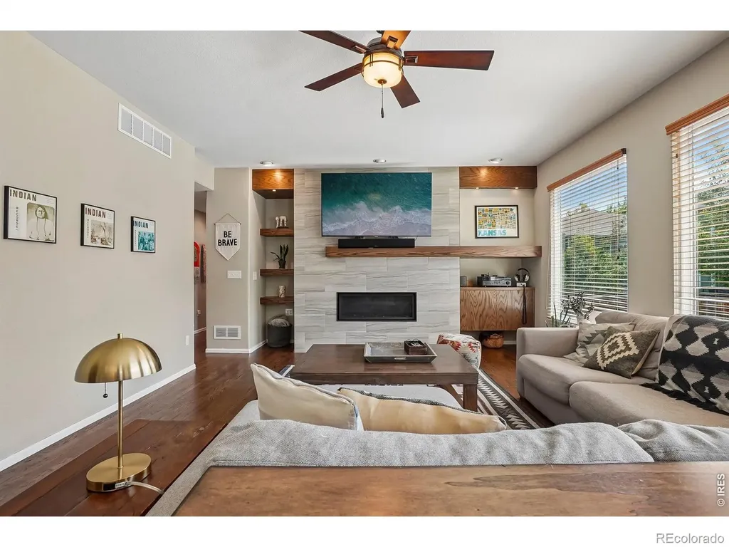 1614 Hallet Peak Drive Longmont CO 80503