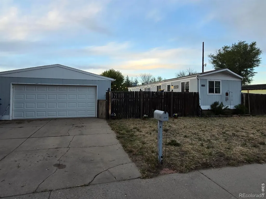210 Oak Street Log Lane Village CO 80705