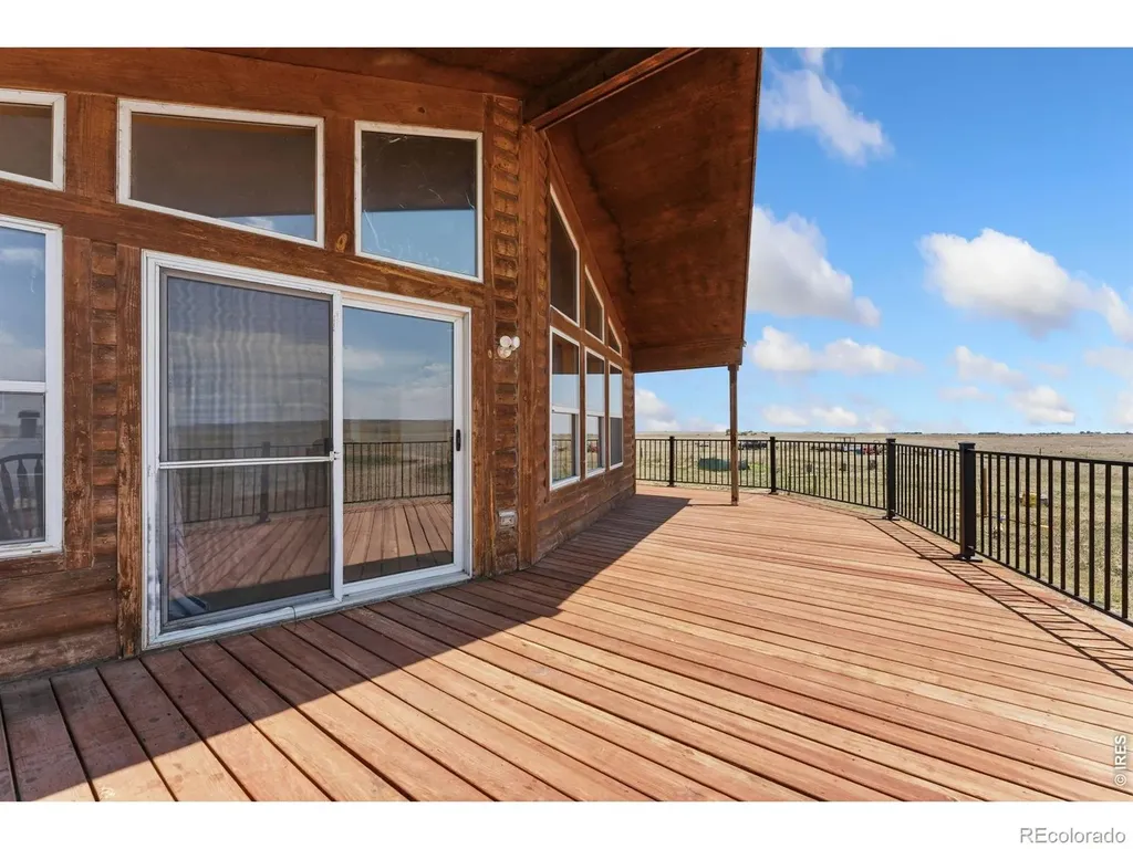 9260 County Road 118 Carr CO 80612