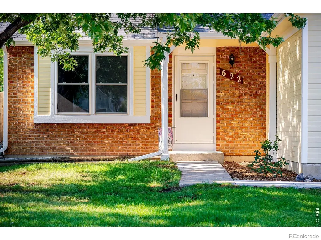 Louisville CO, 622 Dahlia Way