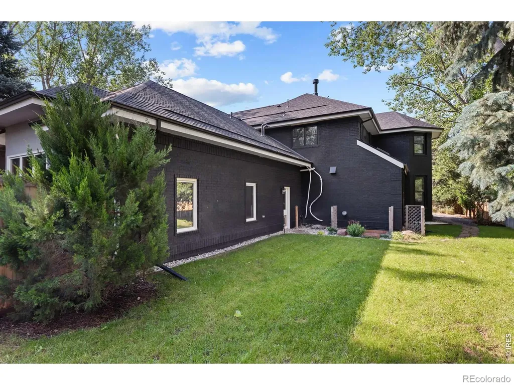4281 Vinca Court Boulder CO 80304
