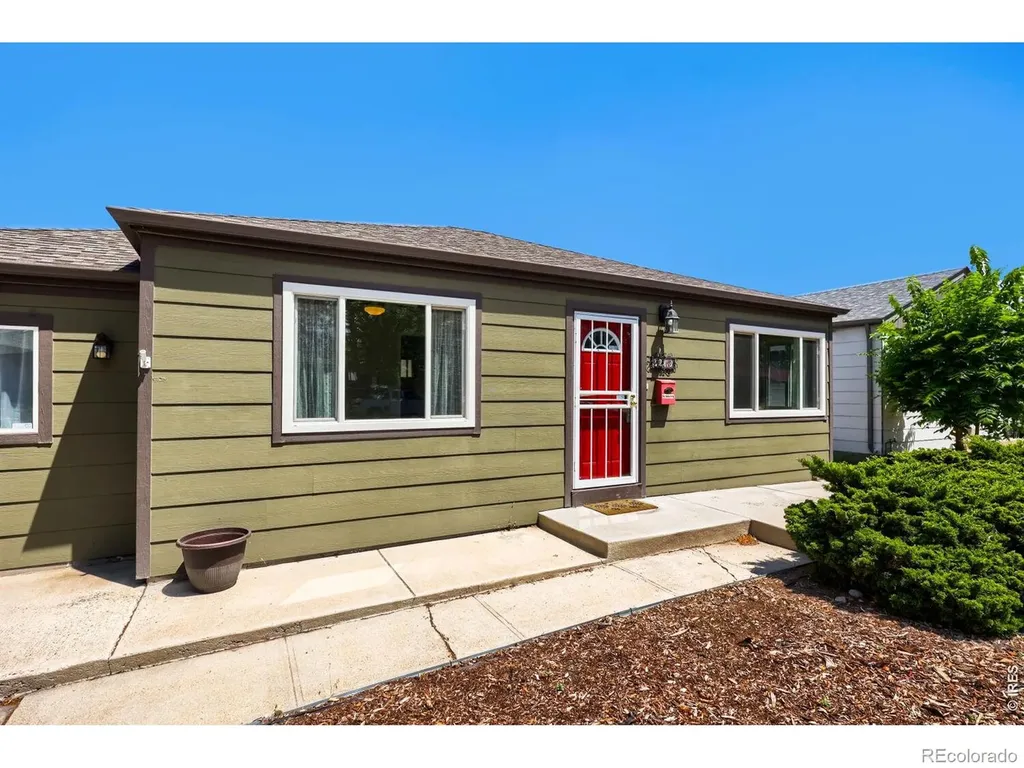 2270 Joliet Street Aurora CO 80010