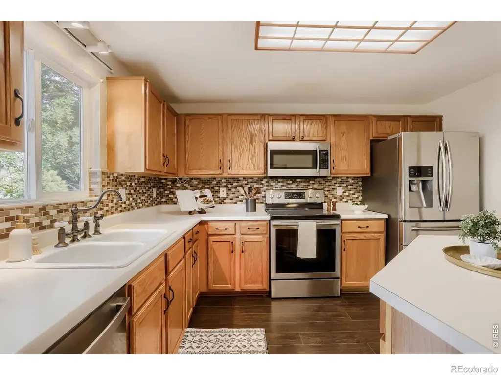 1512 Redtail Court Longmont CO 80504